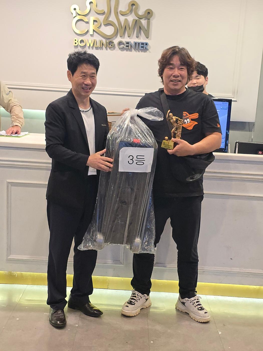 25.9.28.(일)_2025년_제11회_동구청장배_볼링대회_(39)_.jpg 이미지