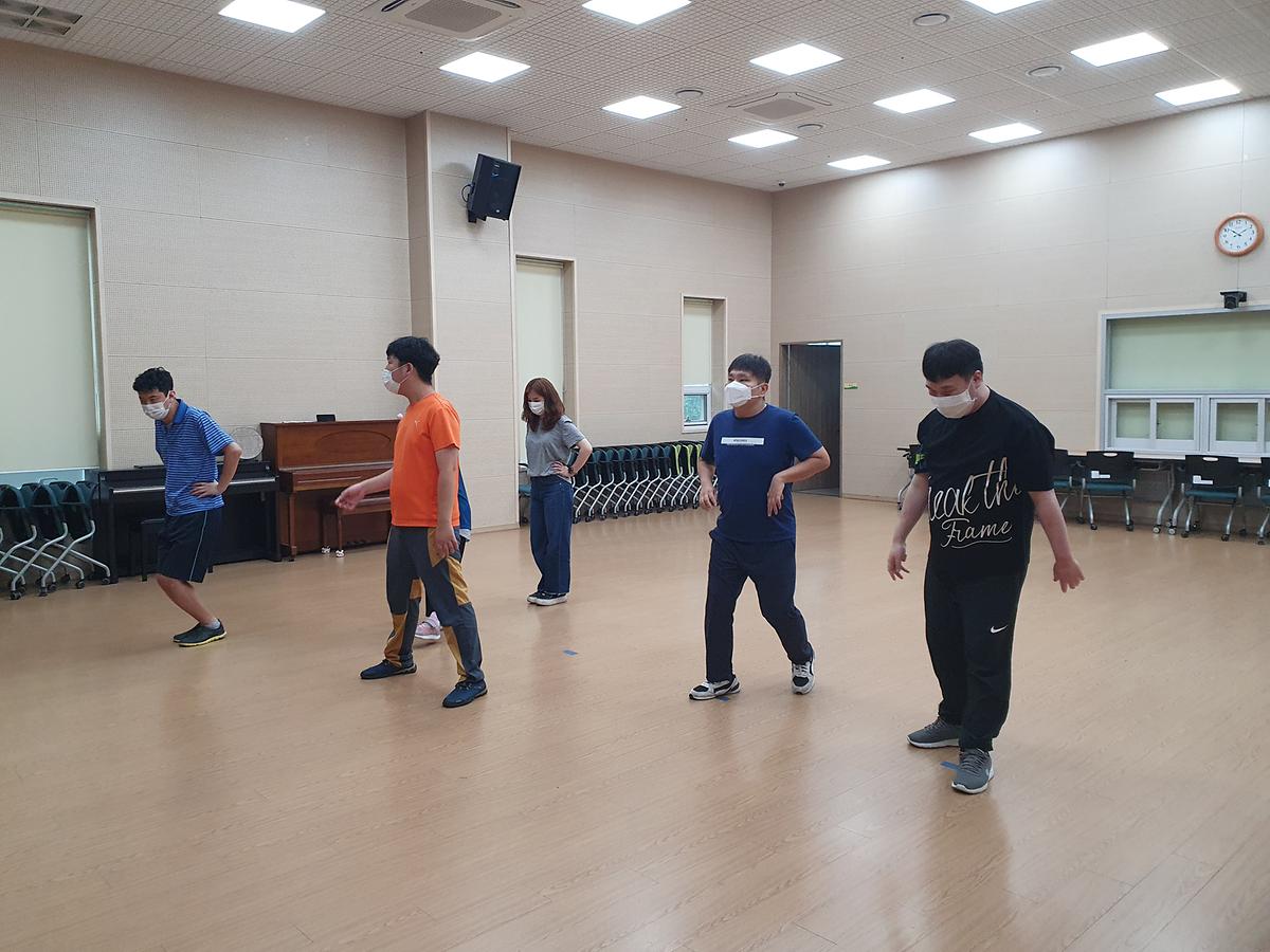 한마음장애인복지관 내 장애인주간보호센터 (체능교실) 수업 사진