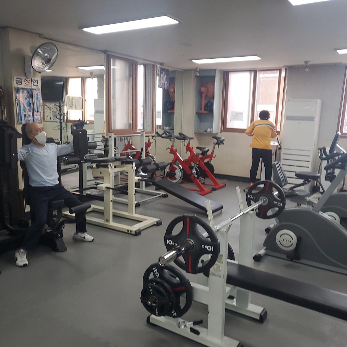 주민센터 체력단련실 지원 수업 사진