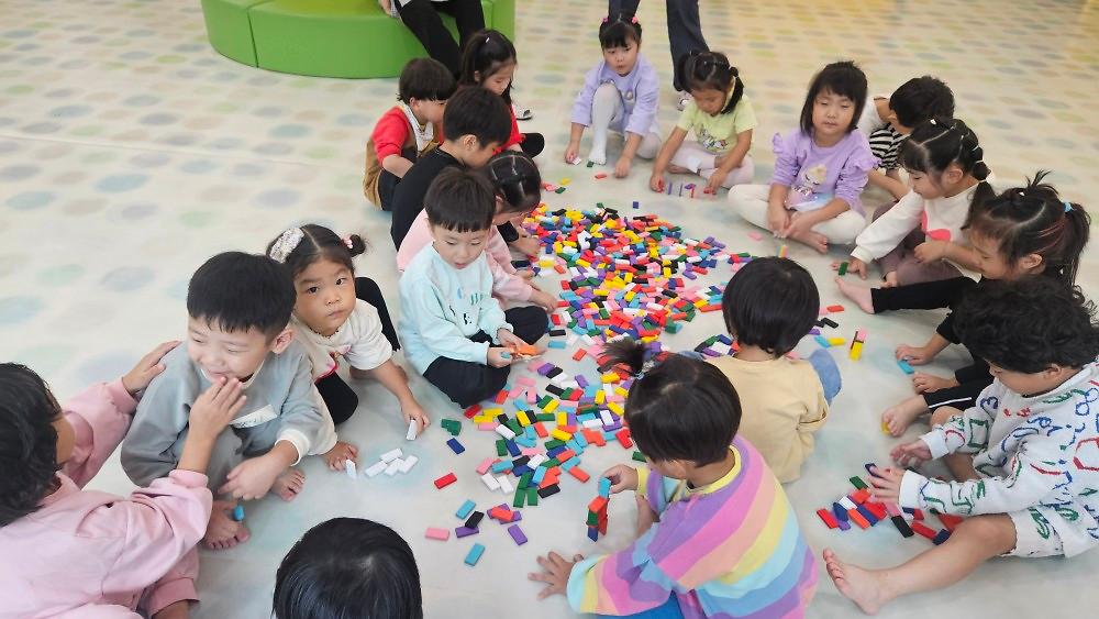 금창어린이집 유아체육 수업사진입니다 사진