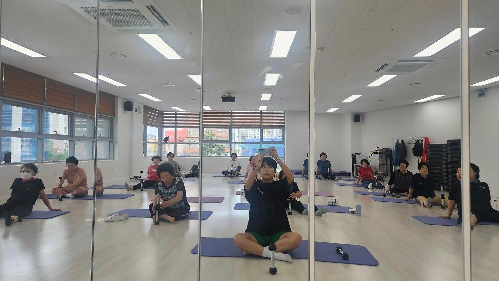 송림건강생활지원센터_수업.jpg 이미지