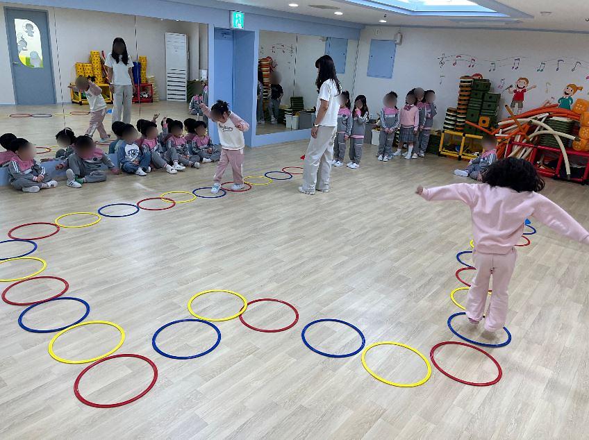 5월_송현유치원.jpg 이미지