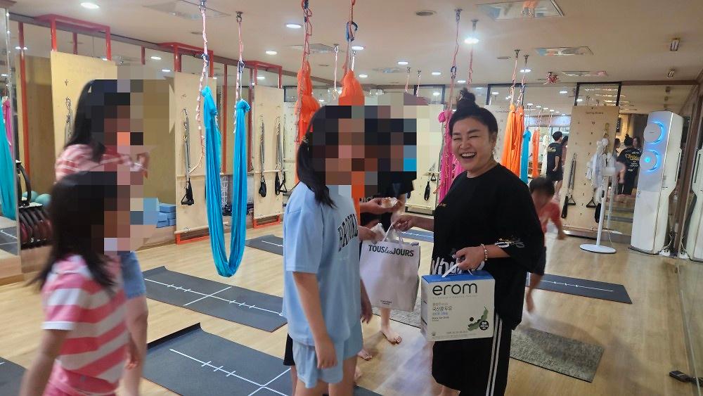 플라잉요가2.jpg 이미지
