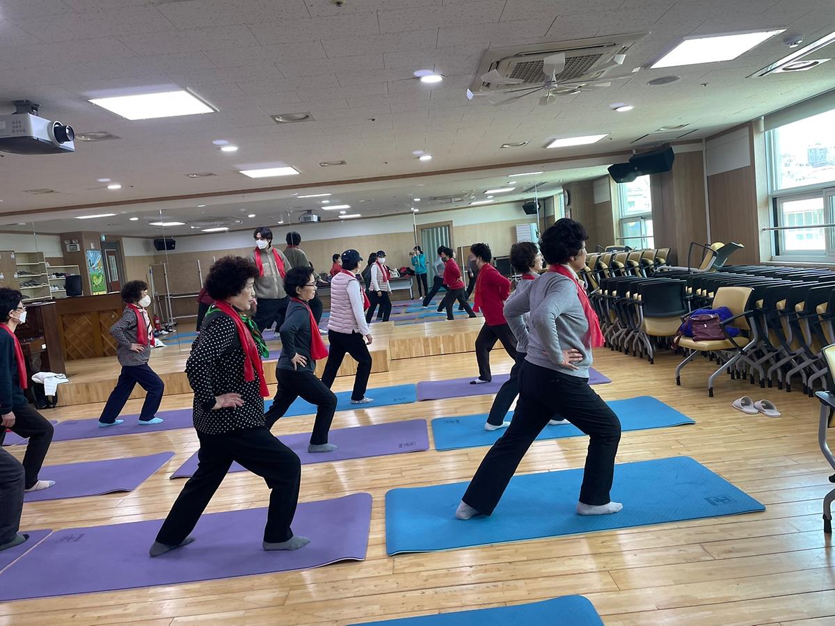 (어르신체육활동지원) 2024 어르신체육활동지원 사업 (밴드체조) 사진