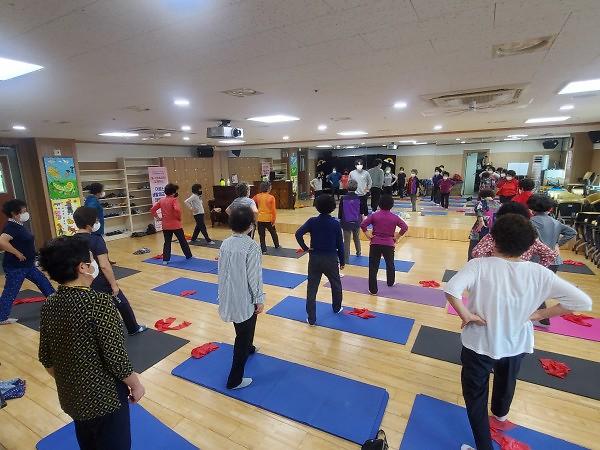 thumb-3542522718_VuSQ9bEv_c6acf8a402682dcb16d2f222648833f5ff8acb92_600x450.jpg 이미지