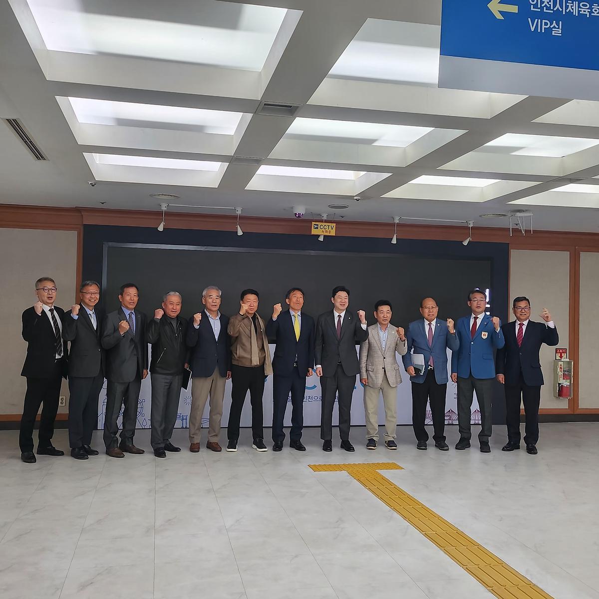 25.3.26._(수)__진종오_국회의원_간담회_(2).jpg 이미지