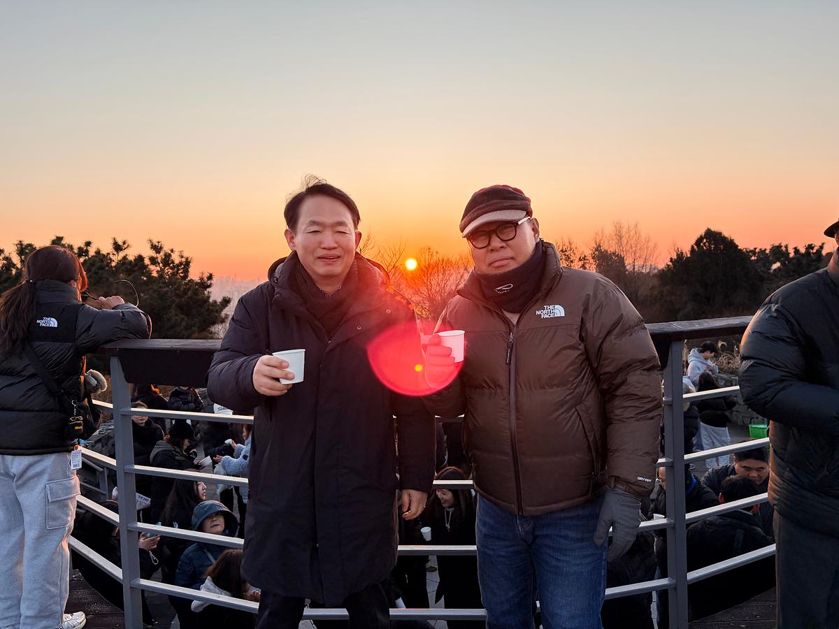 25.01.03.(토)_해맞이_행사(월미산_등산)_(16).jpg 이미지