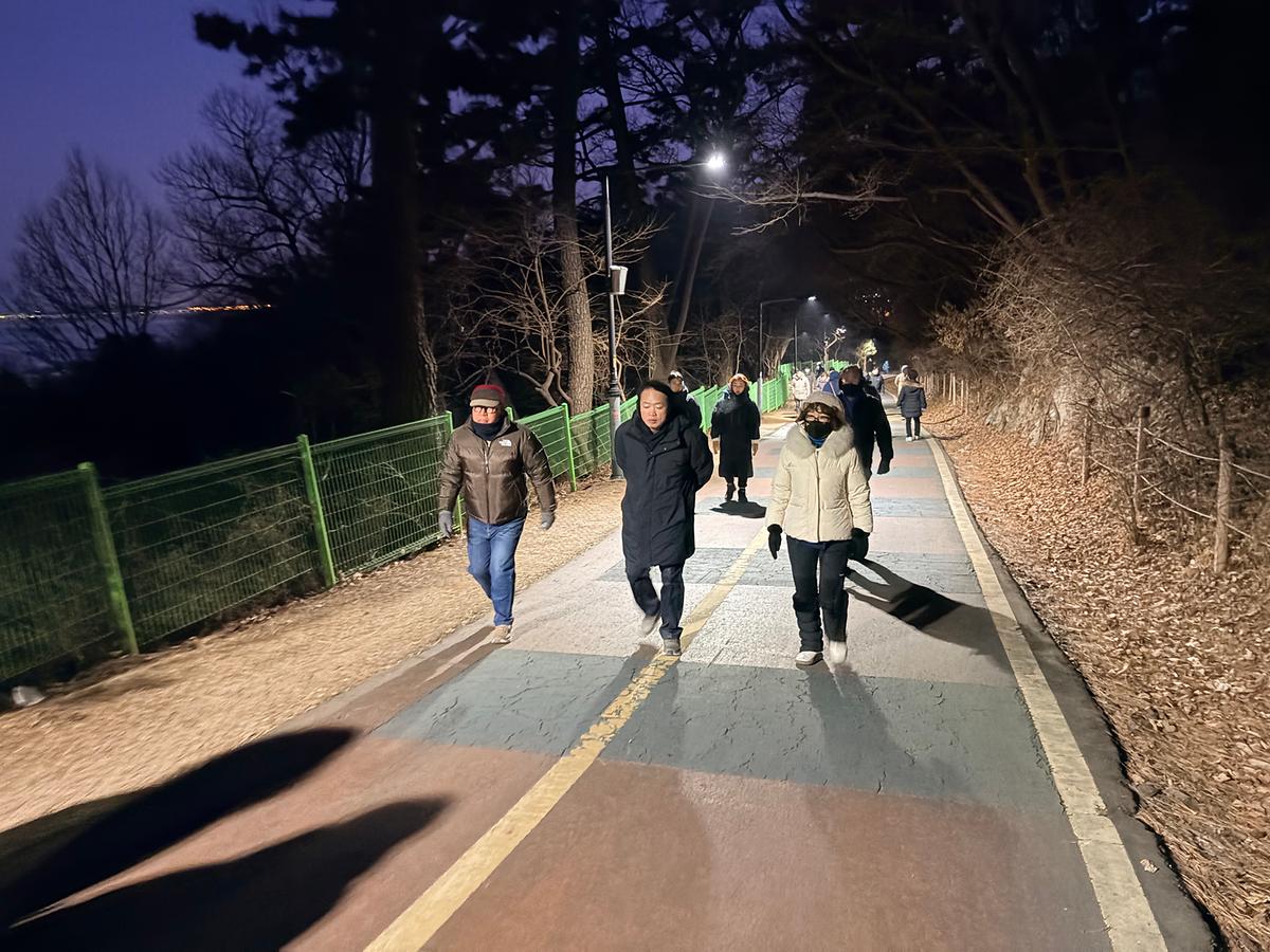 25.01.03.(토)_해맞이_행사(월미산_등산)_(37).jpg 이미지