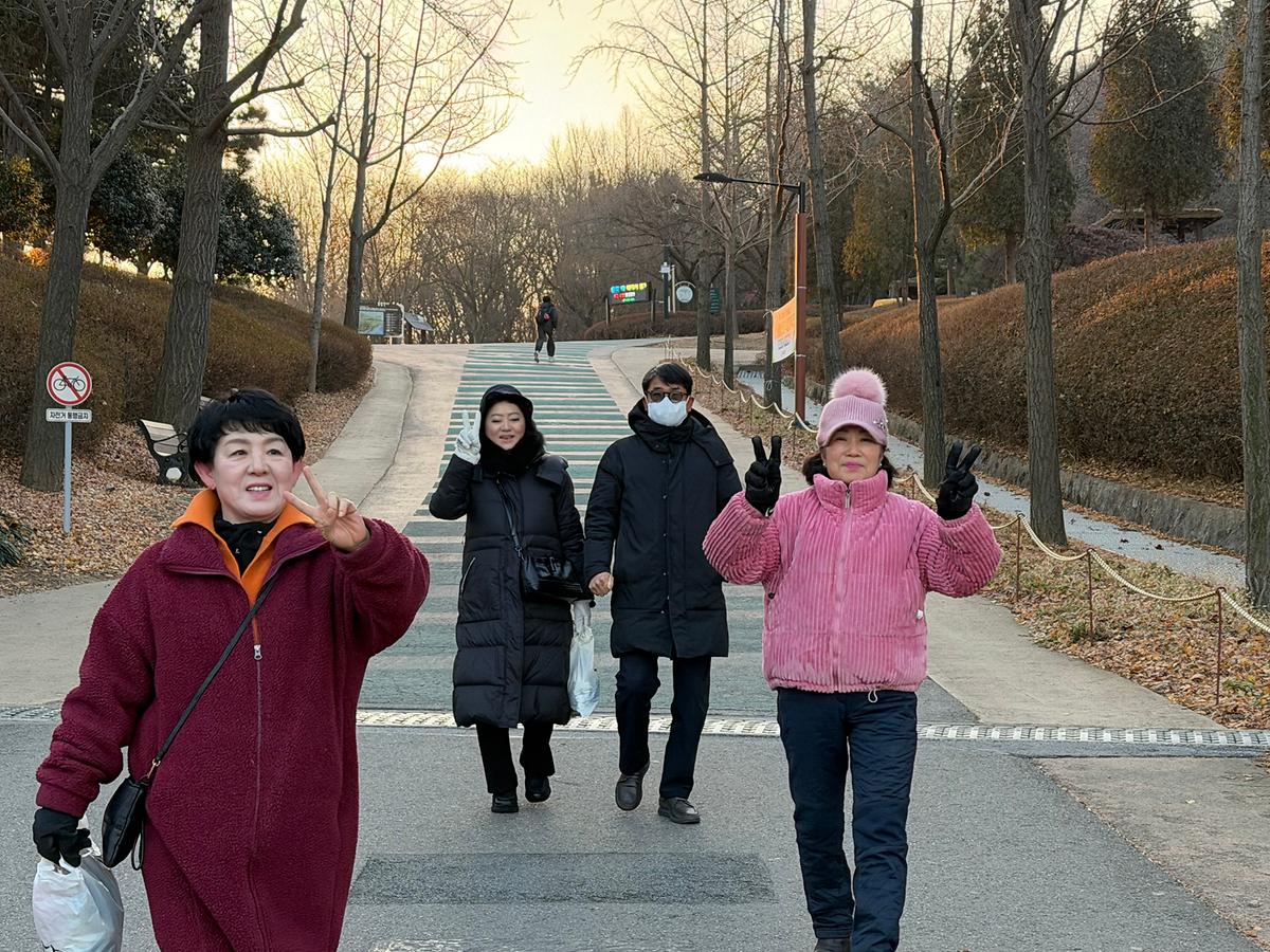 25.01.03.(토)_해맞이_행사(월미산_등산)_(42).jpg 이미지